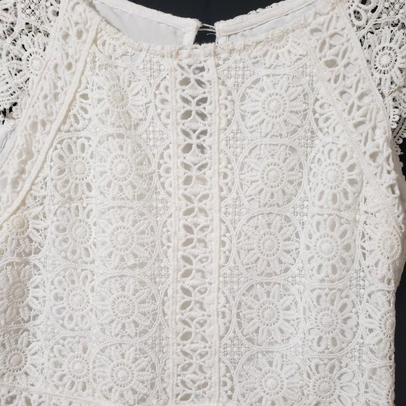 White Summer Mini Dress w/Crochet Accents by Hollister Size 3 - Picture 2 of 9